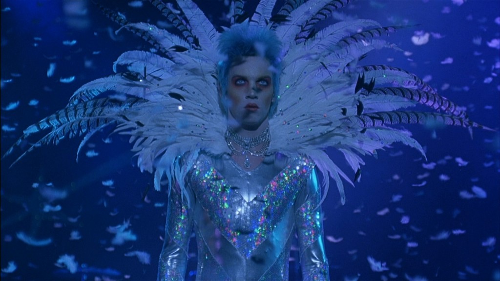 VELVET GOLDMINE-  photo 1